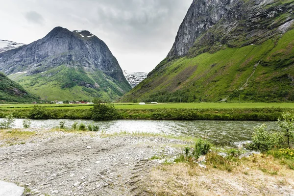 Sommarlandskap i Norge. — Stockfoto