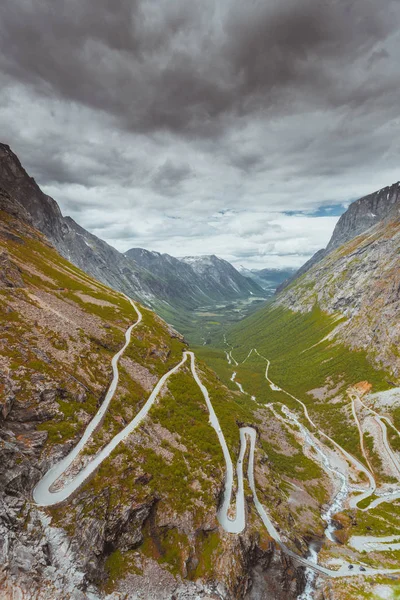 Trolls Path Trollstigen mountain road in Norway — Stock Photo, Image