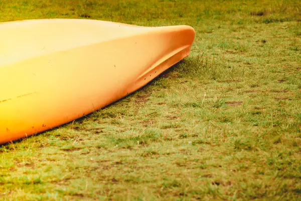 Yellow canoe outdoor — Stock Photo, Image