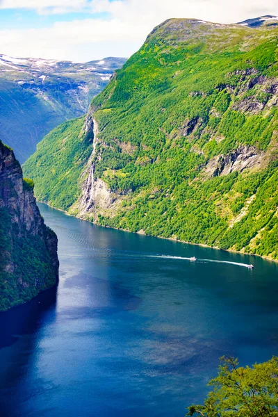 Geirangerfjord w Norwegii — Zdjęcie stockowe