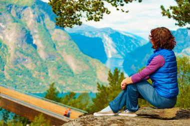 Turist zevk dağlar Fjord View, Norveç