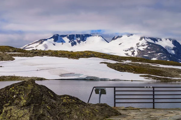 Montañas paisaje. Ruta noruega Sognefjellet — Foto de Stock