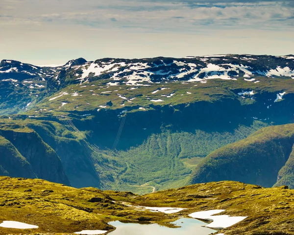 Hegység táj. Útvonal Aurlandsfjellet Norvégia — Stock Fotó