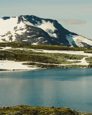 Dağlar manzara. Norveç yol Sognefjellet