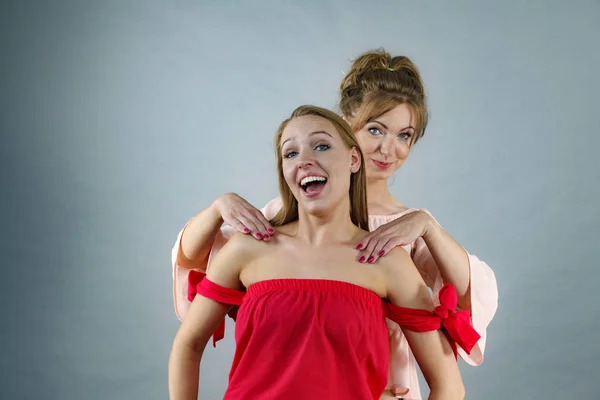 Two women fooling around — Stock Photo, Image