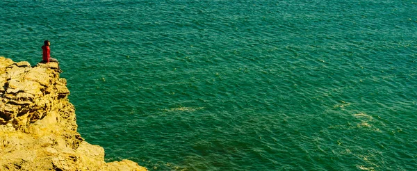 Mulher Turística Costa Rochosa Espanhola Região Múrcia Mar Mediterrâneo Paisagem — Fotografia de Stock