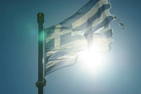 Κοντινό Πλάνο Της Μπλε Nad Λευκή Ελληνική Σημαία Κυματίζει Στον — Φωτογραφία Αρχείου