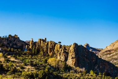 İspanyol dağları kayalık arazi, Alicante bölgesi, Costa Blanca bayramı