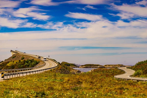 Světově Proslulý Atlantský Silniční Most Atlanterhavsvegen Eldhusoya Norsku Evropě Norská — Stock fotografie