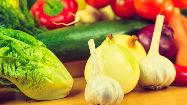 Veel Gezonde Kleurrijke Groenten Keukentafel Dieet Vegetarisch Vers Voedsel Natuurlijke — Stockfoto