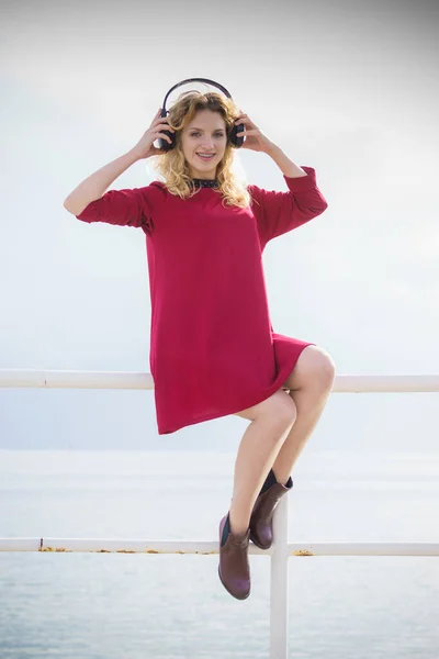 Happy Joyful Woman Listening Music While Being Outdoor Teenage Female — Stock Photo, Image