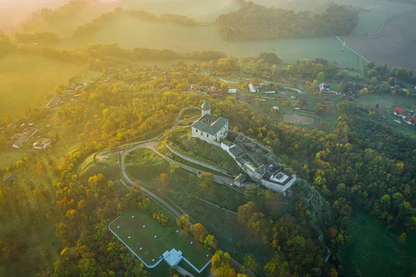 Kunetice Mountain Ligt Een Vlakte Waarboven Het Meter 305 Boven — Stockfoto