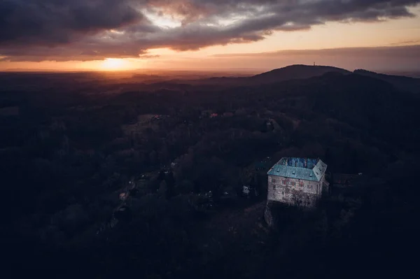 Houska Kalesi Eski Bir Gotik Kaledir Dönemin Iyi Korunmuş Kalelerinden — Stok fotoğraf