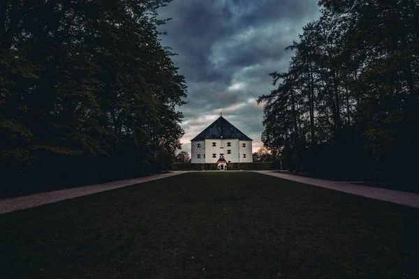 Letohradek Hvezda Villa Étoilée Est Une Villa Renaissance Située Dans — Photo