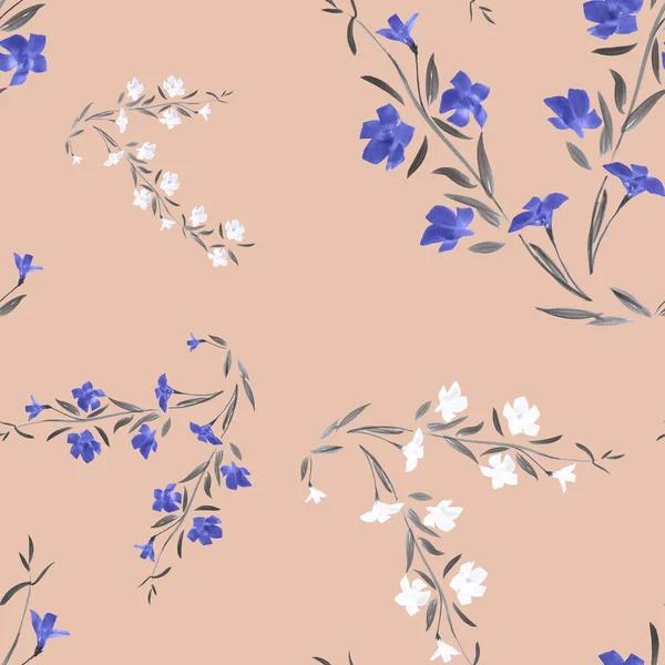 Nahtloses Muster wilder blauer und weißer Blumen auf rosa Hintergrund. Aquarell — Stockfoto