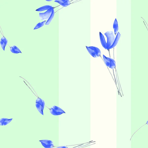 Безшовний візерунок акварель з блакитних тюльпанів на зеленому фоні з вертикальними смугами — стокове фото