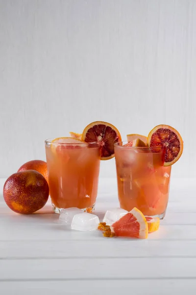 Full glass of grapefruit juice — Stock Photo, Image