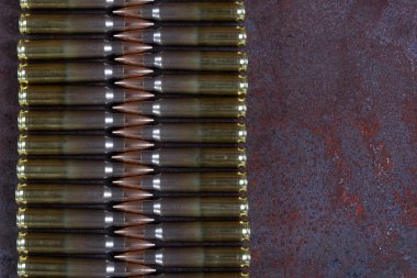 Cephane bir paslı metal grubu 