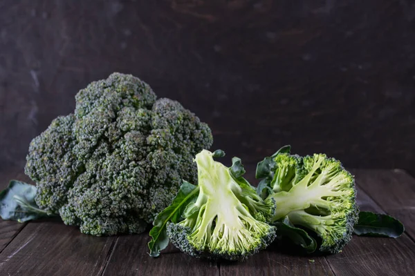 Fresh green garden broccoli — Stock Photo, Image