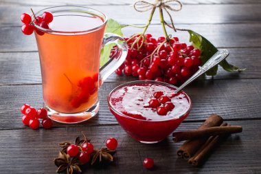 Vitamini sağlıklı kartopu berry sıcak içecek