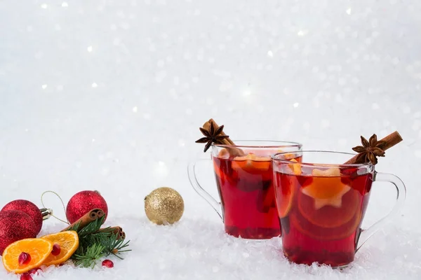 Boże Narodzenie Grzane Wino Składniki Tle Białego Śniegu Lato — Zdjęcie stockowe