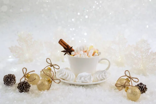 Cup Hot Beverage Marshmallow Spices Snow Background — Stock Photo, Image