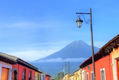Antigua Guatemala sokak görünümü 