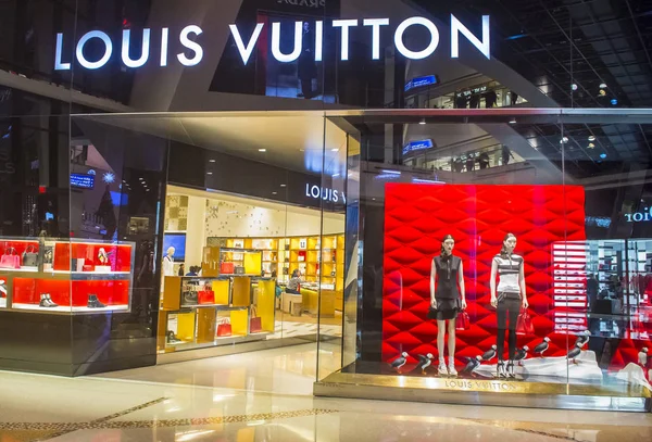 Tienda Louis Vuitton —  Fotos de Stock