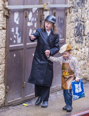 Purim mea shearim içinde