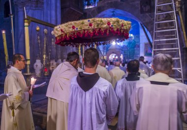 Kudüs'te Kutsal Kabir Kilisesi Paskalya