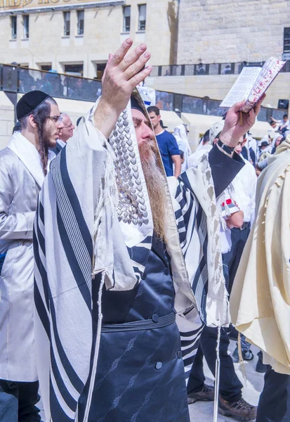 Batı duvarındaki Hamursuz Bayramı