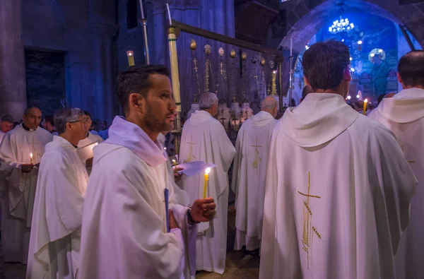 Kudüs'te Kutsal Kabir Kilisesi Paskalya