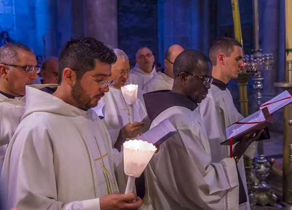 Kudüs'te Kutsal Kabir Kilisesi Paskalya