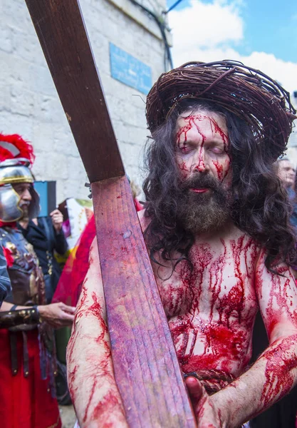 İsa'nın crucifixtion savaşını 