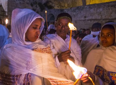 Etiyopya kutsal ateş töreni