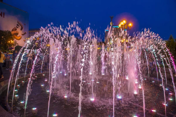 Kiev Fountains on Maidan Nezalezhnosti — Stock Photo, Image