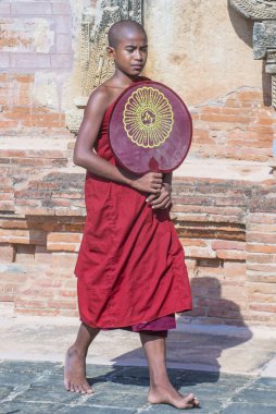 Acemi keşiş bagan Myanmar içinde