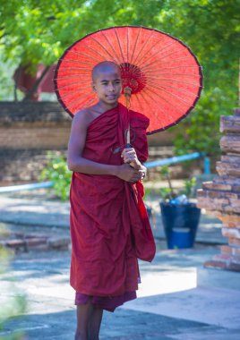 Acemi keşiş bagan Myanmar içinde