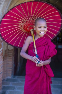 Acemi keşiş bagan Myanmar içinde