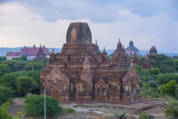 Bagan Myanmar tapınakları