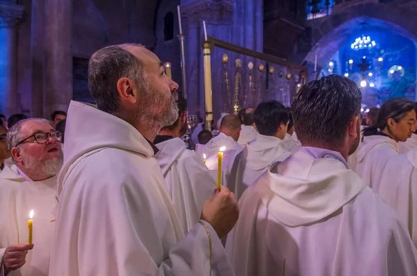 Kudüs'te Kutsal Kabir Kilisesi Paskalya