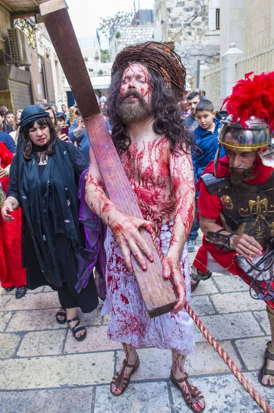 Jesuskreuzigung nachgestellt — Stockfoto