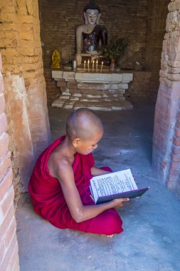 Acemi keşiş bagan Myanmar içinde