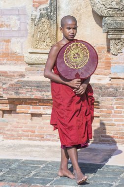 Acemi keşiş bagan Myanmar içinde