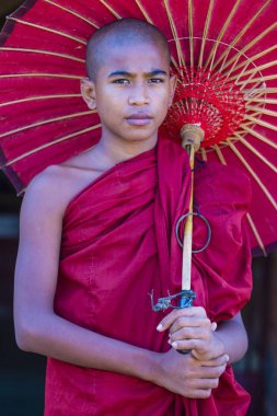 Acemi keşiş bagan Myanmar içinde