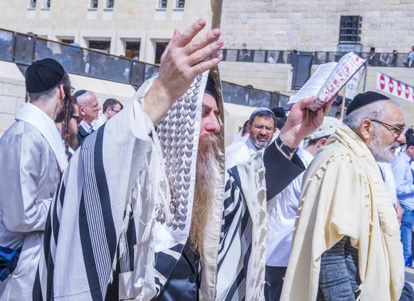 Batı duvarındaki Hamursuz Bayramı