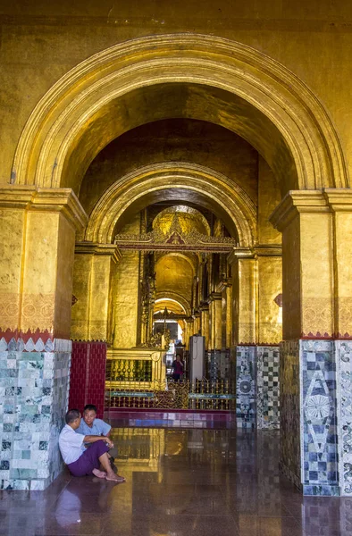 Pagode Mahamuni à Mandalay, Myanmar — Photo