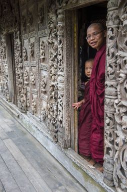 Shwenandaw Manastırı Mandalay, Myanmar