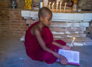 Acemi keşiş bagan Myanmar içinde
