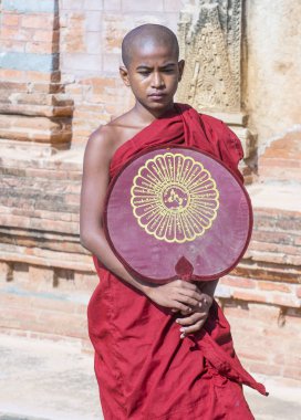 Acemi keşiş bagan Myanmar içinde